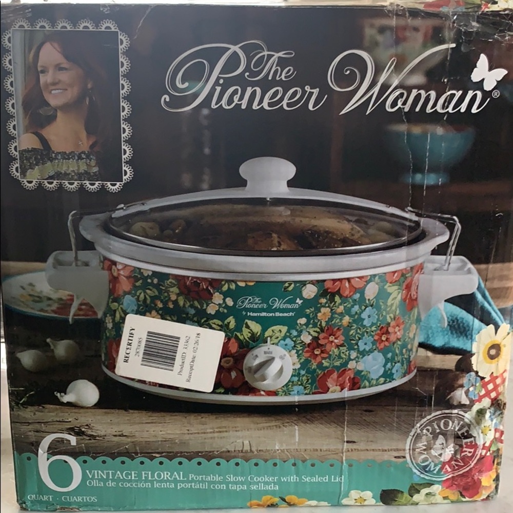 Pioneer Woman 6 Qt Vintage Floral Slow Cooker.